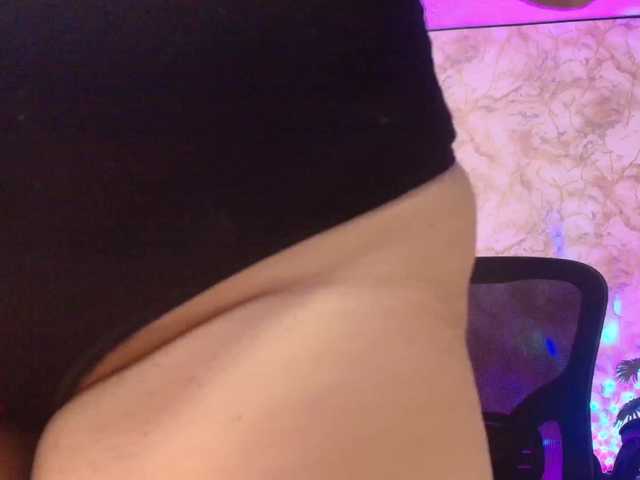 juliramirez2's BongaCams show and profile