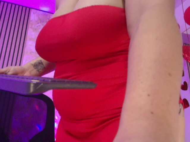 juliramirez2's BongaCams show and profile