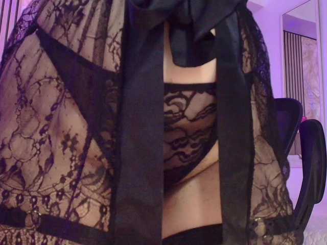 juliramirez2's BongaCams show and profile