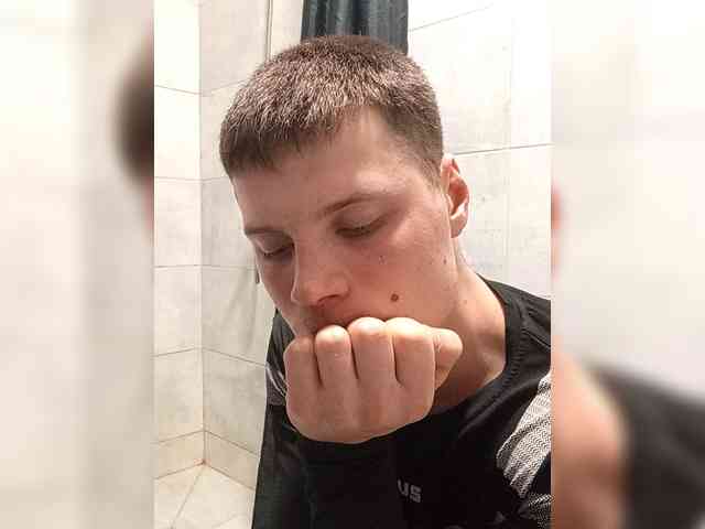 Daniil-1a Live Webcam on BongaCams