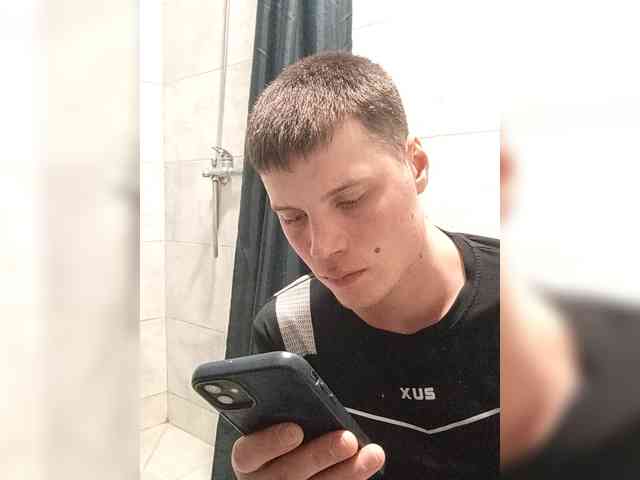 Daniil-1a Live Webcam on BongaCams