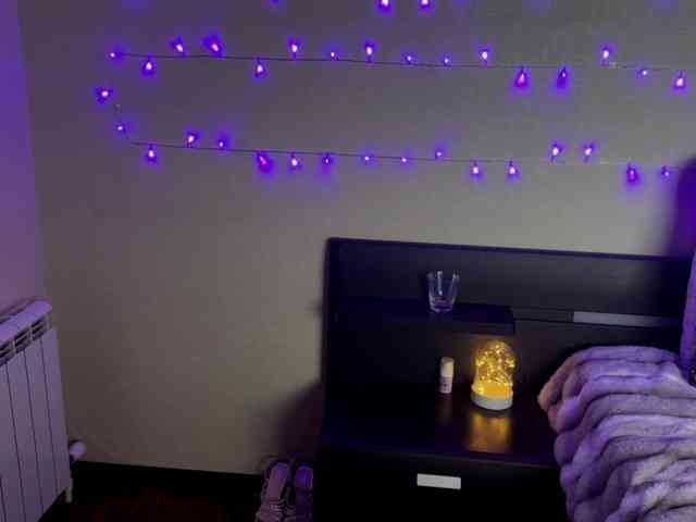 Fantasy_Moonlight webcam