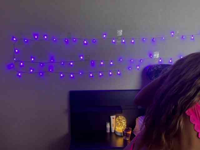 Fantasy_Moonlight webcam