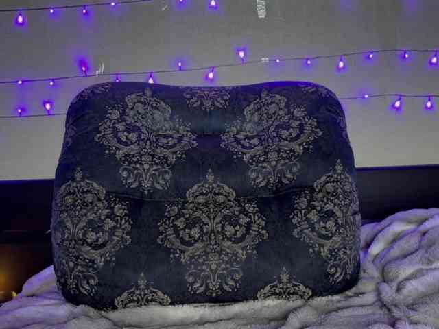 Fantasy_Moonlight webcam