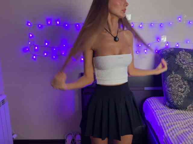 Fantasy_Moonlight webcam