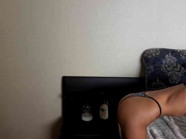 Fantasy_Moonlight webcam