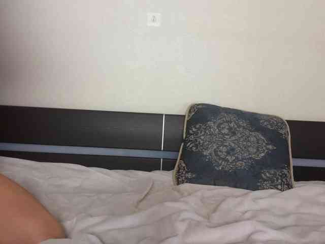 Fantasy_Moonlight webcam