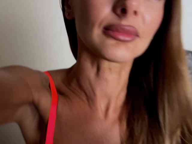 Fantasy_Moonlight webcam