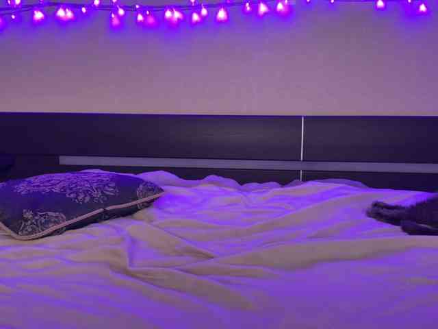 Fantasy_Moonlight webcam