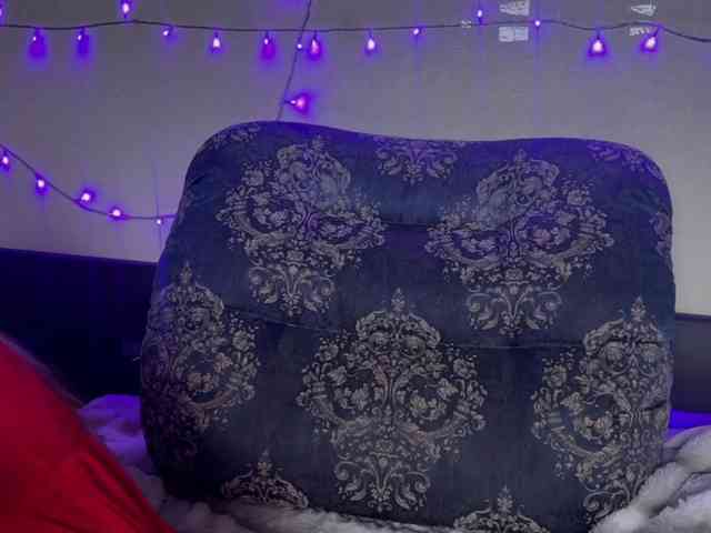 Fantasy_Moonlight webcam