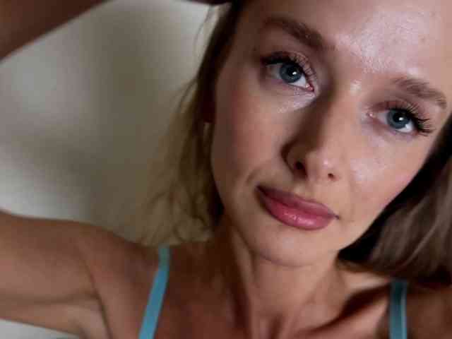 Fantasy_Moonlight webcam