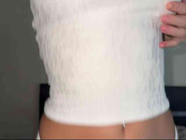 Fantasy_Moonlight webcam