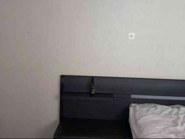 Fantasy_Moonlight webcam