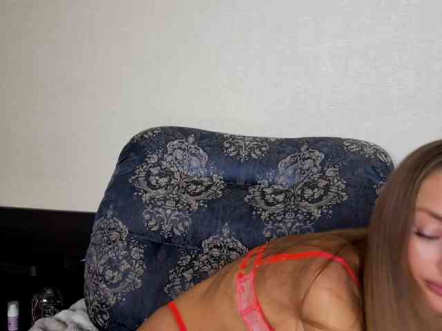 Fantasy_Moonlight webcam