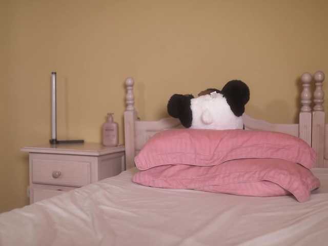 suzysuz's BongaCams show and profile