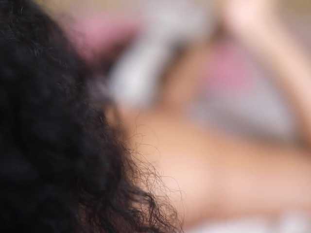 suzysuz's BongaCams show and profile