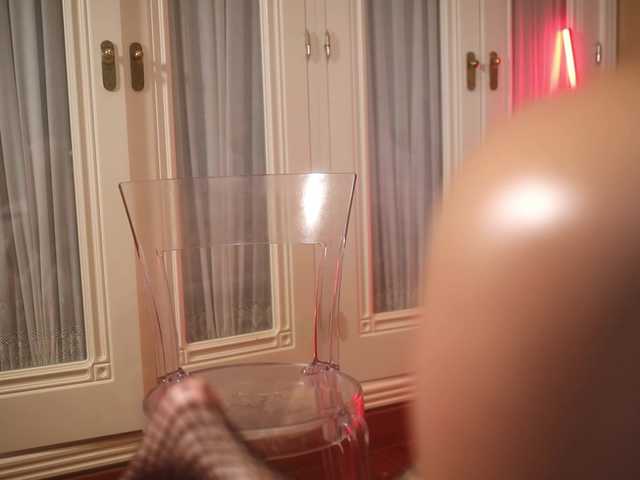 suzysuz's BongaCams show and profile