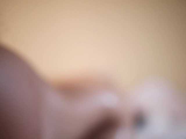 suzysuz's BongaCams show and profile