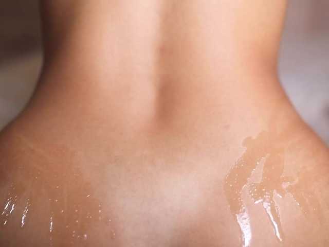 suzysuz's BongaCams show and profile