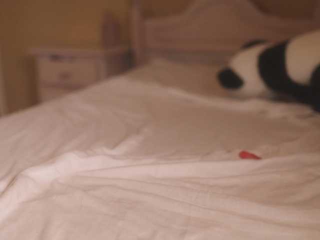 suzysuz's BongaCams show and profile