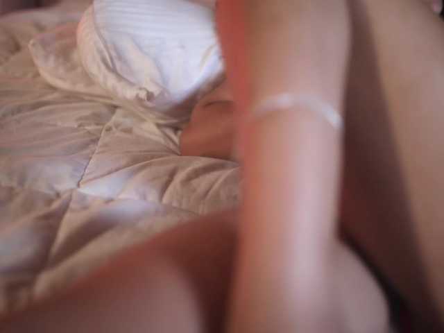 suzysuz's BongaCams show and profile