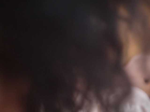 suzysuz's BongaCams show and profile