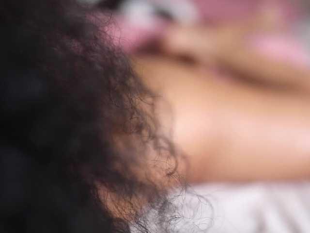 suzysuz's BongaCams show and profile