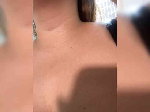 IsabelCarter webcam