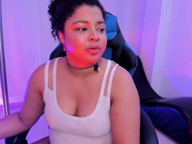 Dakota-Mars's BongaCams show and profile