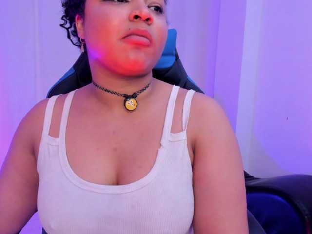 Dakota-Mars's BongaCams show and profile