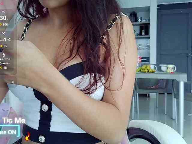 amarablazee webcam