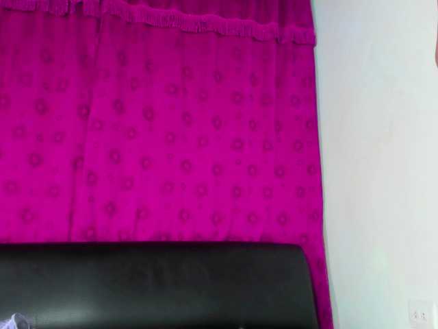 AmazingGroupHot69's BongaCams show and profile