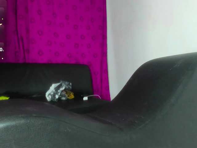 AmazingGroupHot69 webcam