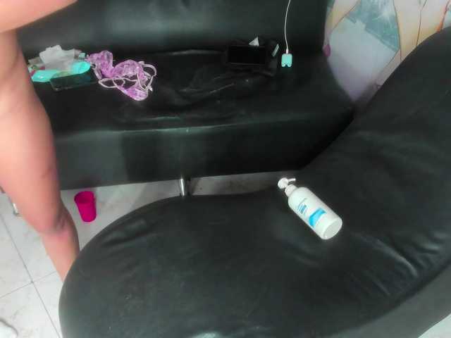 AmazingGroupHot69's BongaCams show and profile