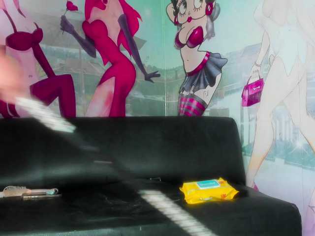 AmazingGroupHot69's BongaCams show and profile