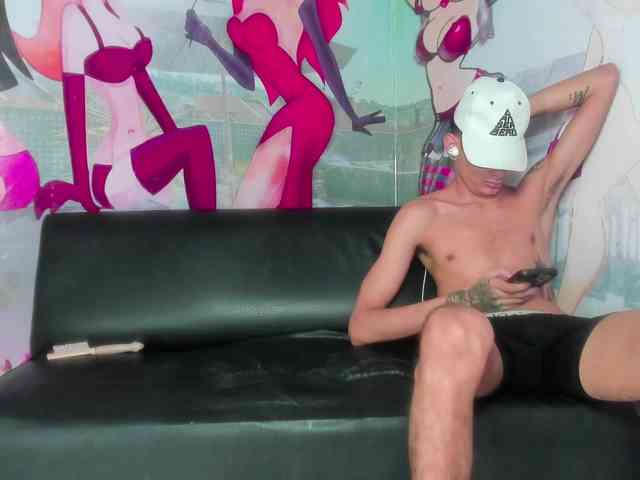 AmazingGroupHot69 webcam