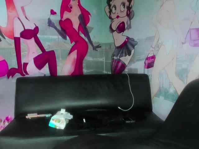 AmazingGroupHot69 webcam