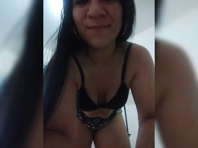 LuanaFranccesca webcam