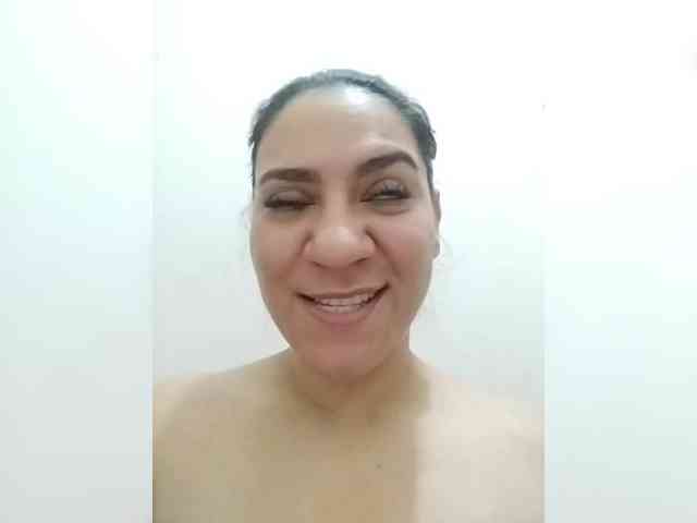 LuanaFranccesca webcam