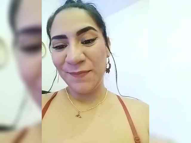LuanaFranccesca webcam