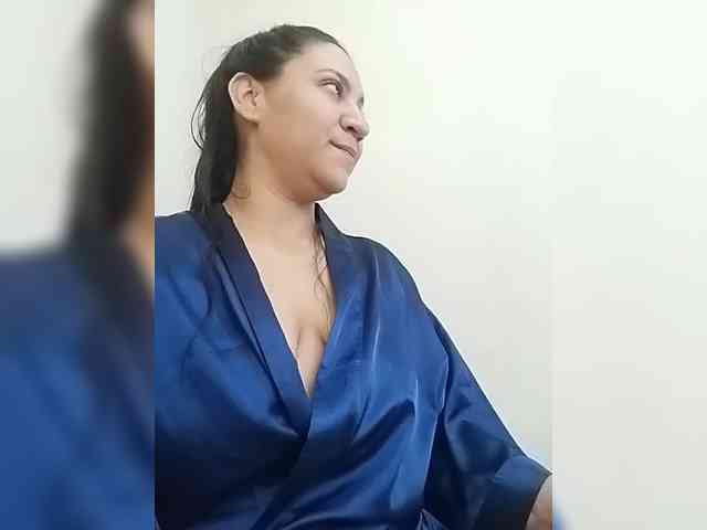 LuanaFranccesca webcam