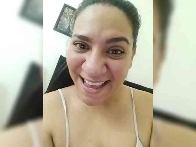 LuanaFranccesca webcam
