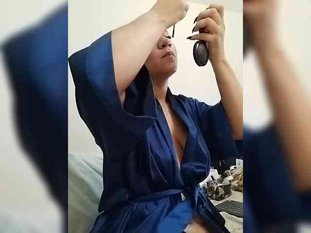 LuanaFranccesca webcam
