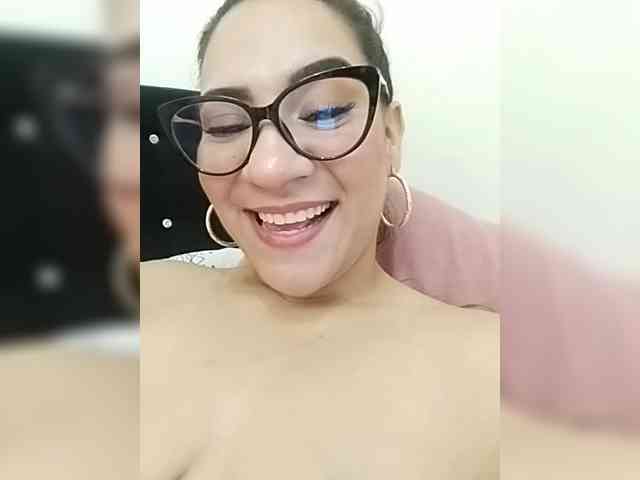 LuanaFranccesca webcam