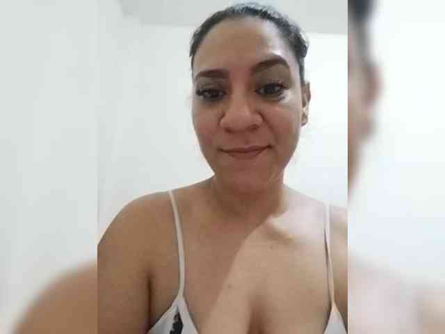 LuanaFranccesca webcam
