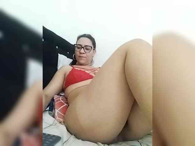 LuanaFranccesca webcam