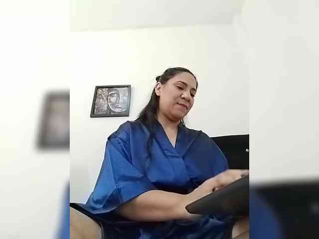 LuanaFranccesca webcam