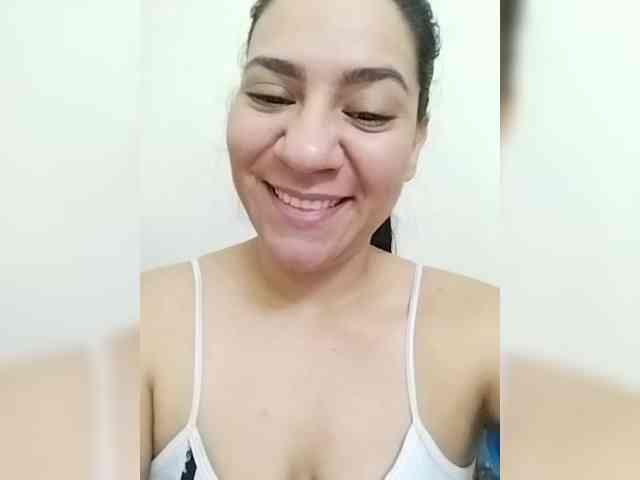 LuanaFranccesca webcam