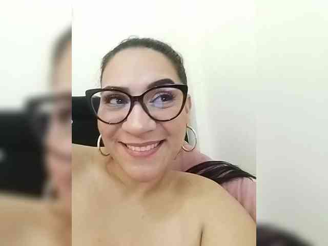 LuanaFranccesca webcam