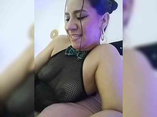LuanaFranccesca webcam